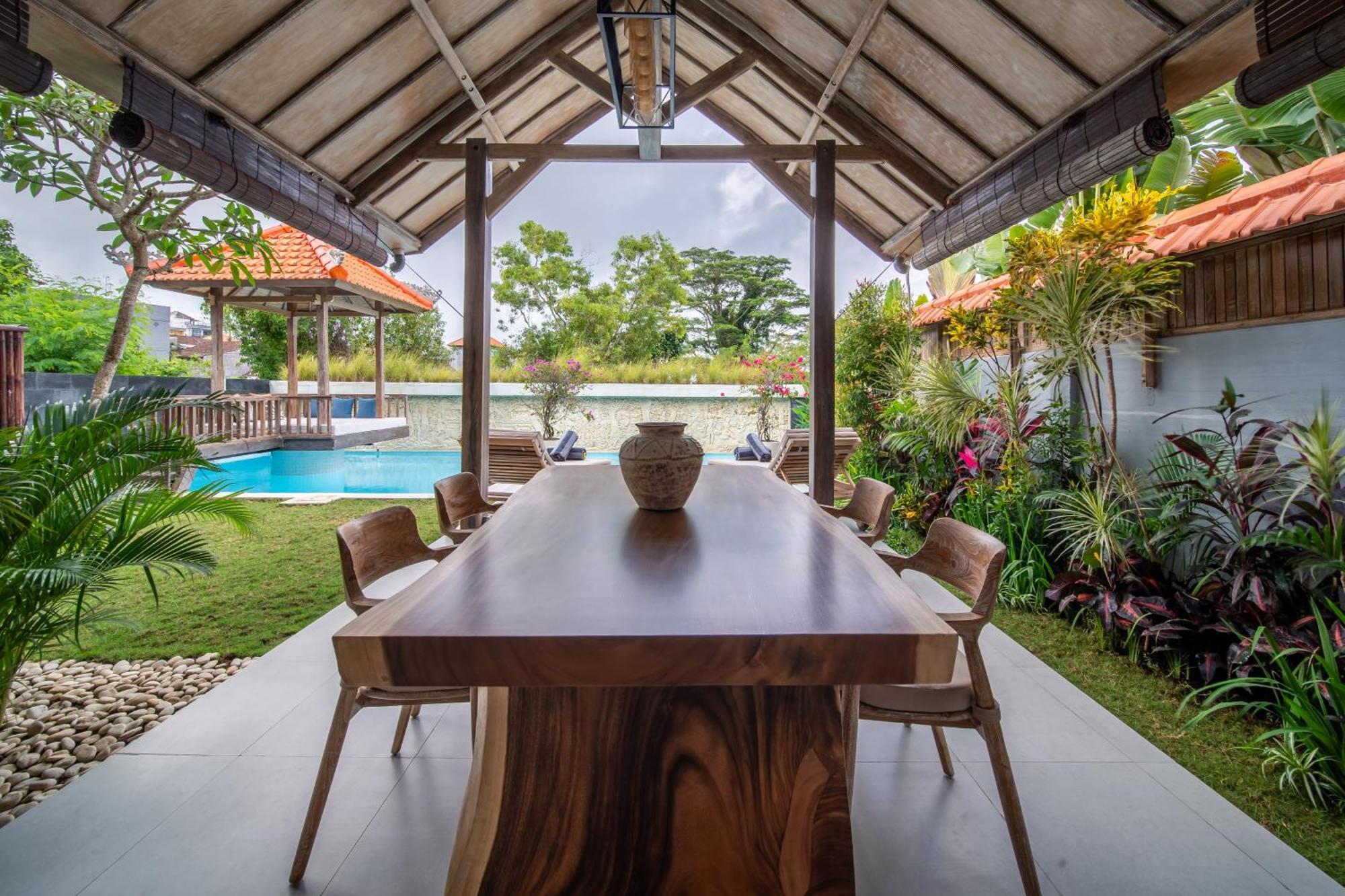 Tropical Senang Uluwatu (Bali)